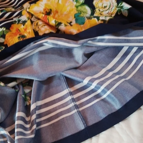 Db established 1962 | Navy Yellow Floral Fit and Flare Dress - Picture 9 of 10